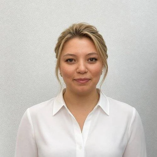 Менеджер Людмила
